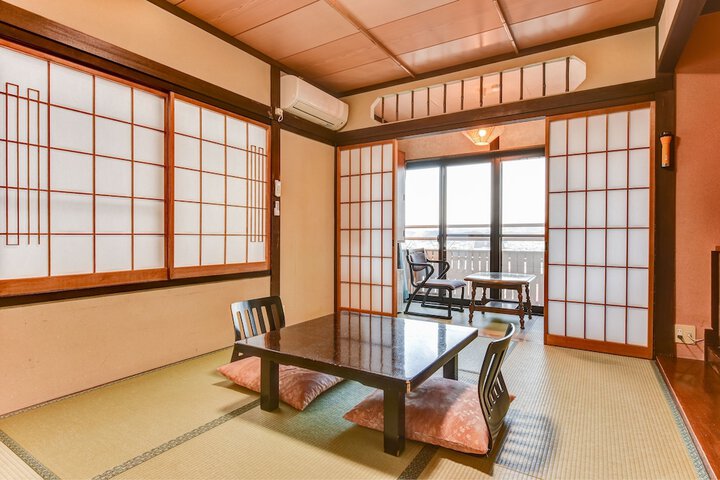 Room 10 of 57