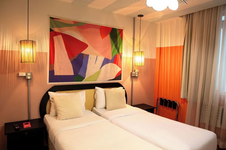 Room 11 of 52
