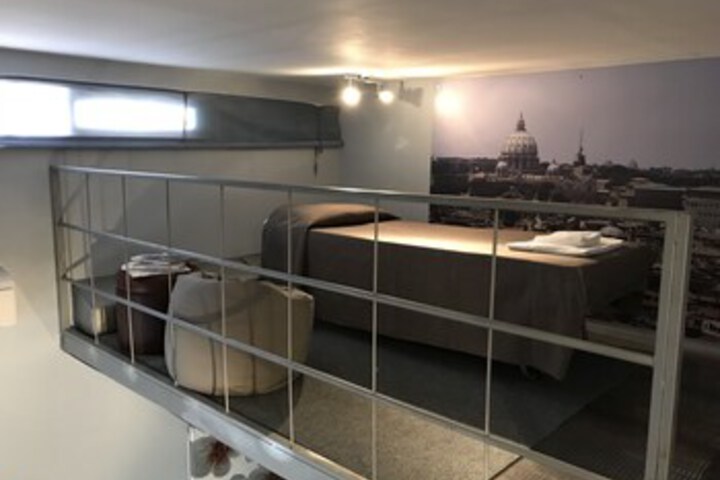 Room 54 of 83