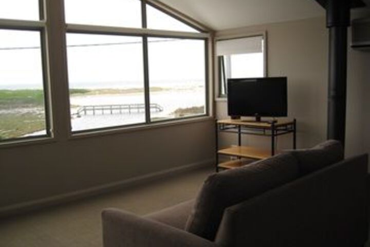 Room 17 of 24