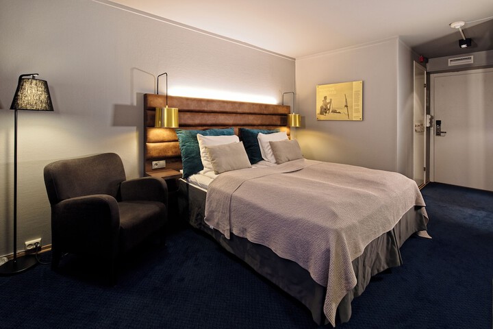 Room 21 of 118
