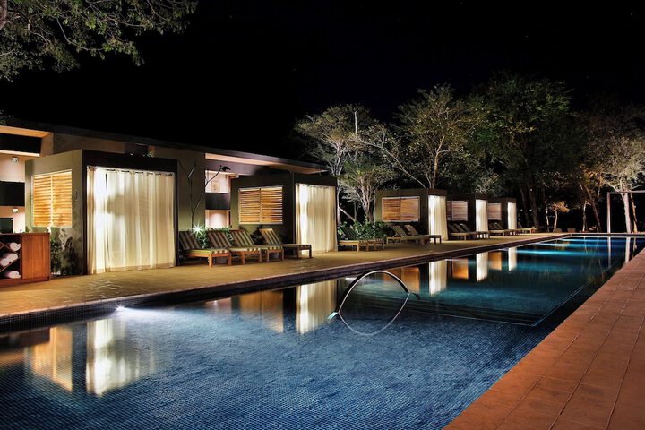 Pool 139 of 252