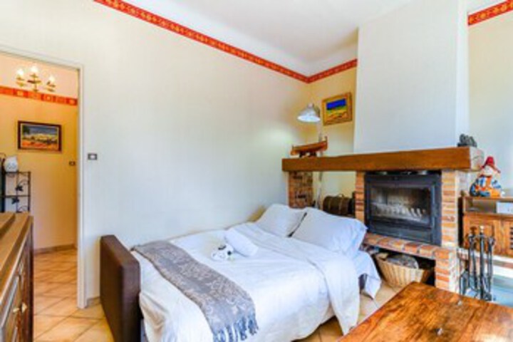 Photo of AC House With Garden and Terrace Calanques