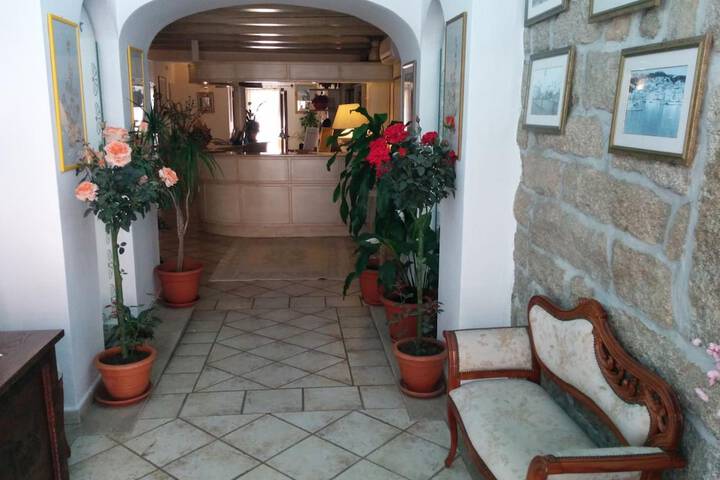 Hotel Interior 4 of 32