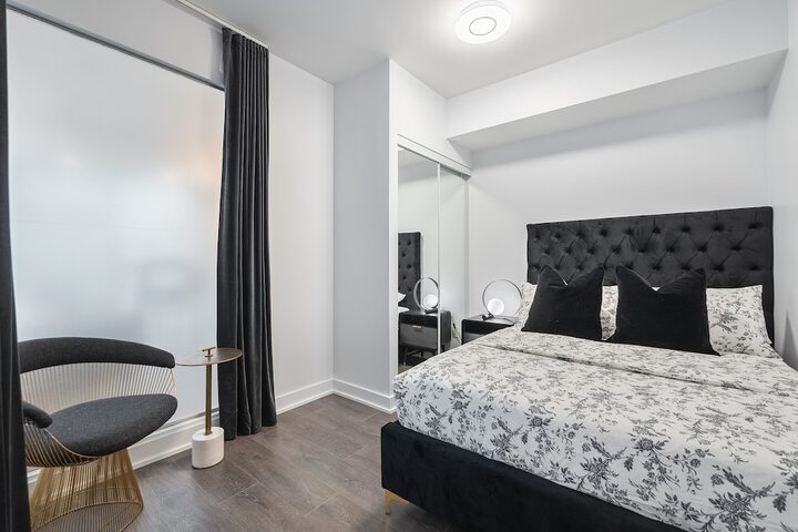 Room 8 of 31