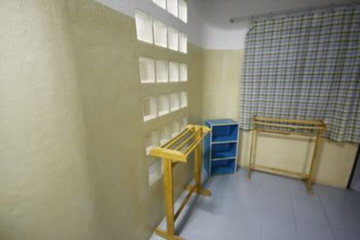 Room 35 of 47