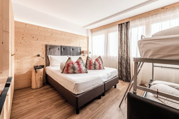 Room 19 of 54