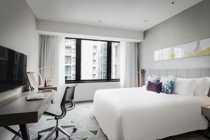Room 7 of 42