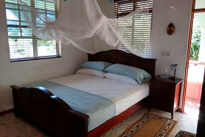 Room 28 of 60