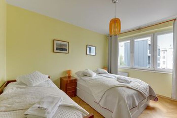 Room 48 of 65