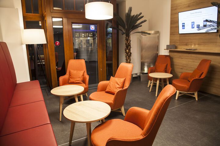 Hotel Lobby