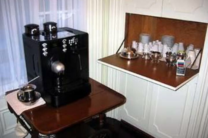 Breakfast/Coffee Service 9 of 56