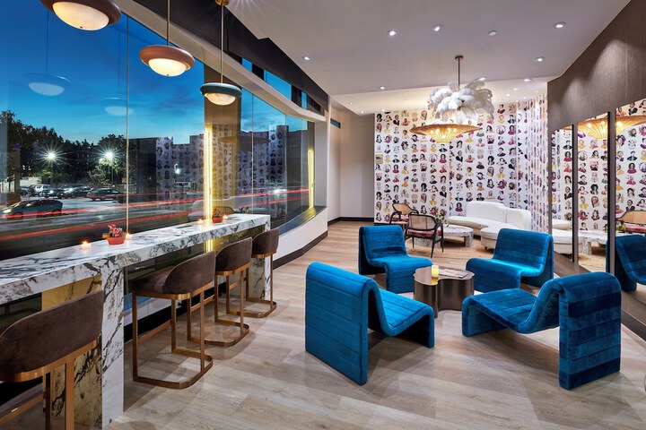 Hotel Interior 4 of 33