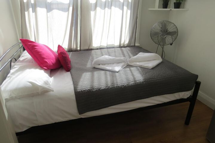Room 27 of 61