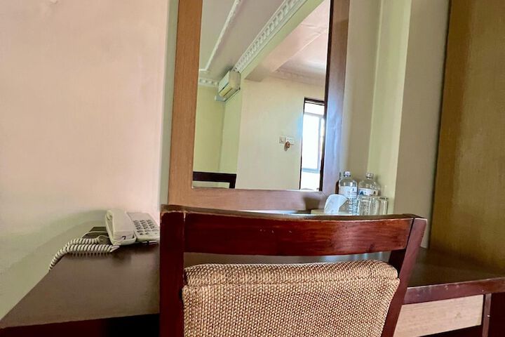 Room 16 of 51