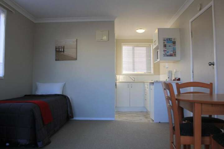 Room 11 of 36