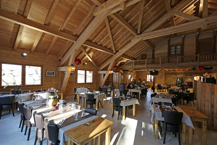 Dining 15 of 15