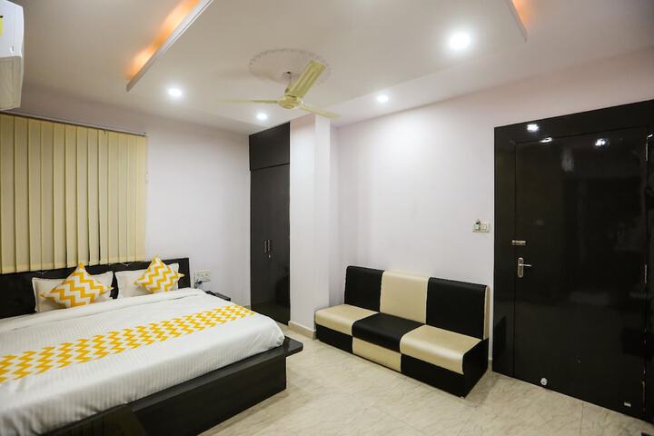 Room 16 of 30