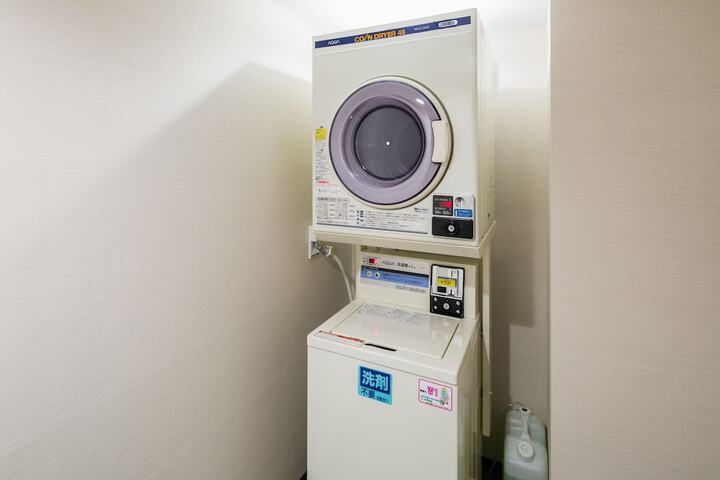 Room 15 of 27