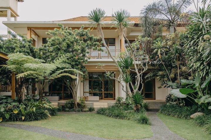 Hotel Exterior 58 of 62
