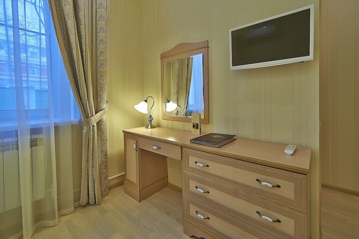 Room 19 of 43