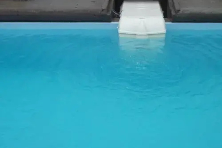 Pool 6 of 9