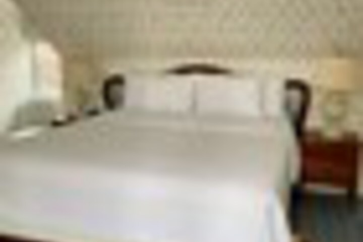 Room 101 of 285
