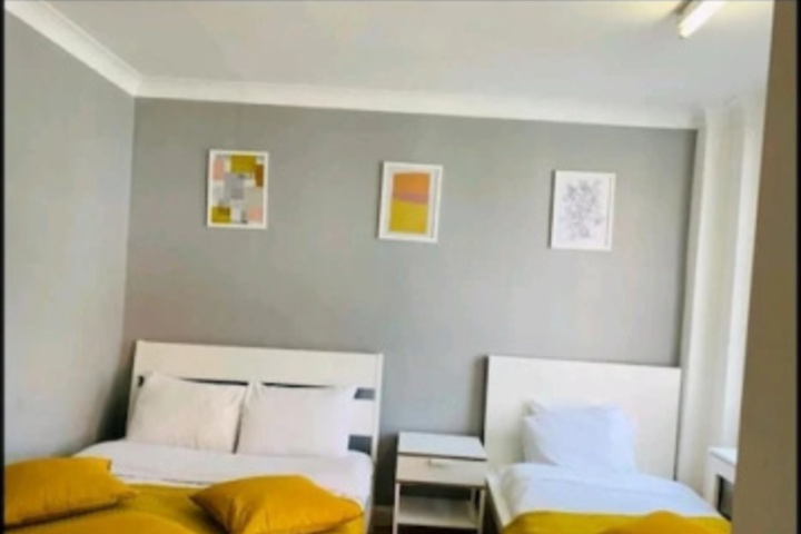 Stunning Designer 2BR APR 3min From Oxford St