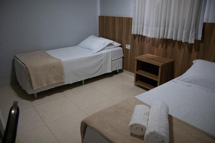 Room 15 of 40