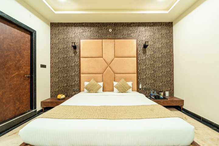 Room 21 of 82