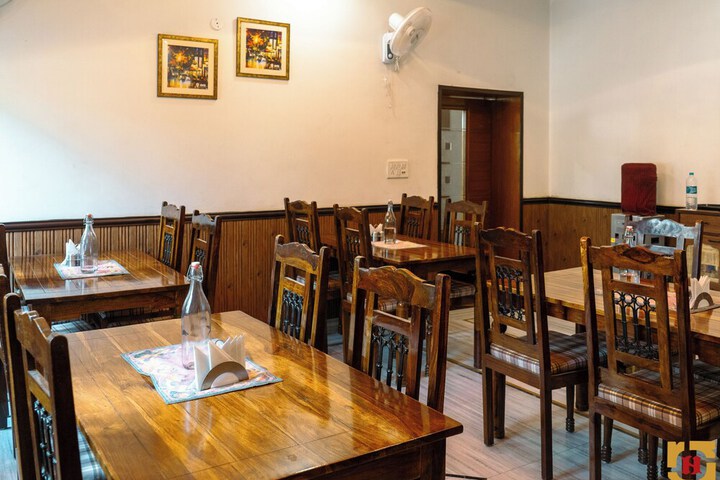Dining 157 of 159