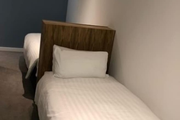 Room 10 of 41