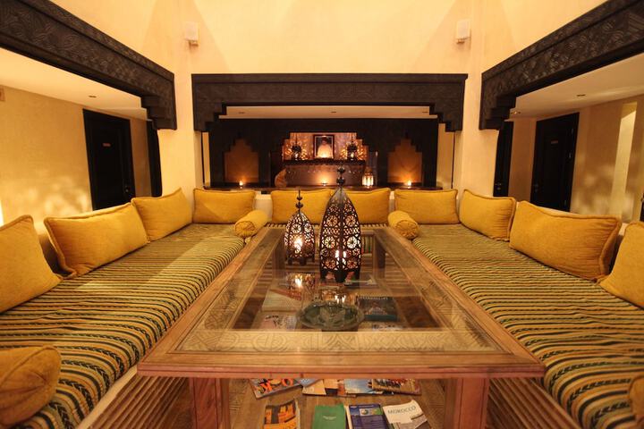 Hotel Interior 8 of 130