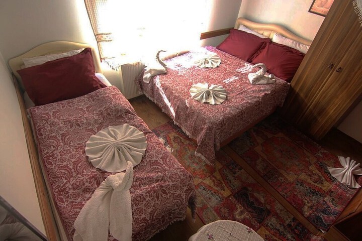 Room 8 of 39