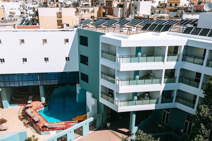 Hotel 74 of 78