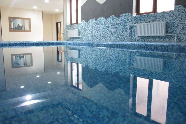 Pool 12 of 14