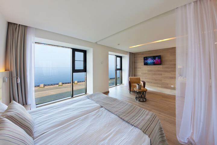 Room 19 of 52