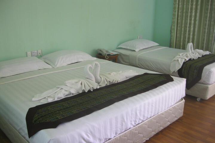 Room 1 of 5