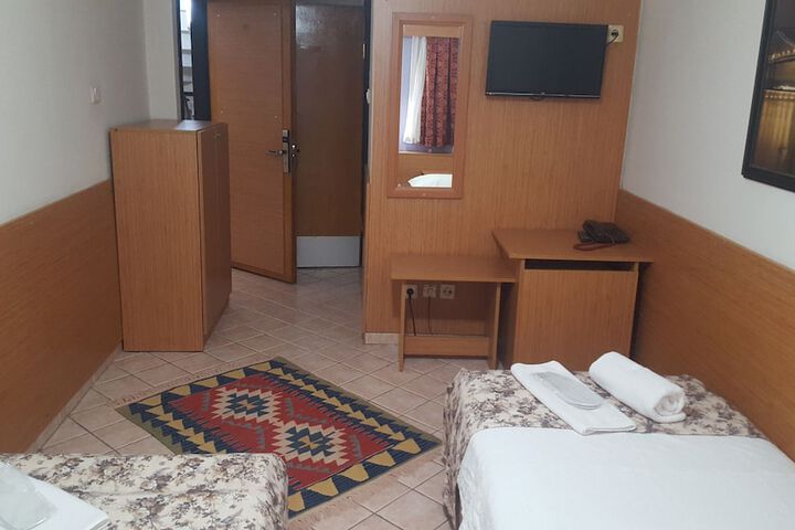 Room 21 of 72
