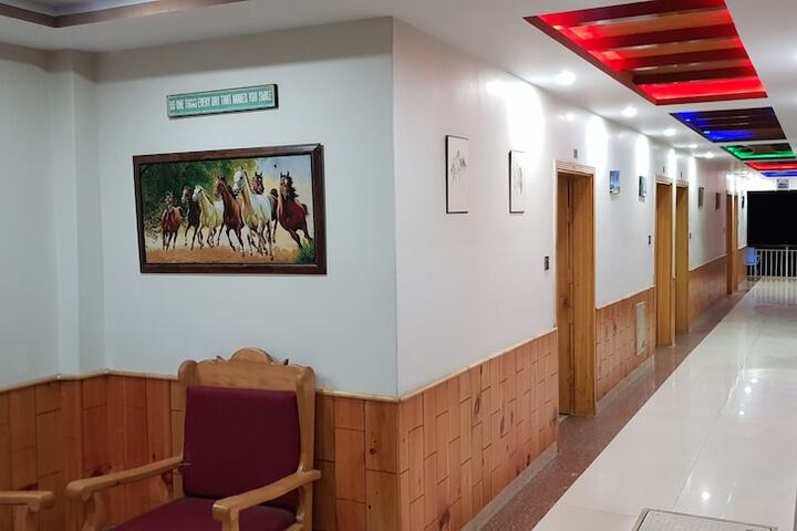 Hotel Interior 4 of 22
