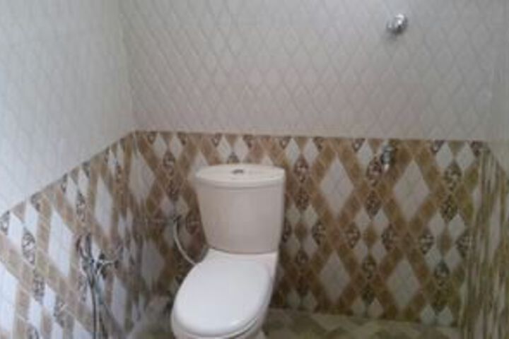 Room 4 of 14