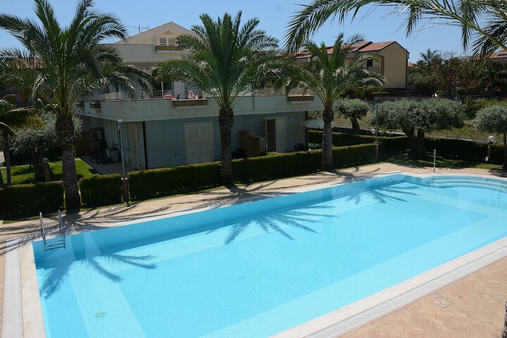 Hotel Pool