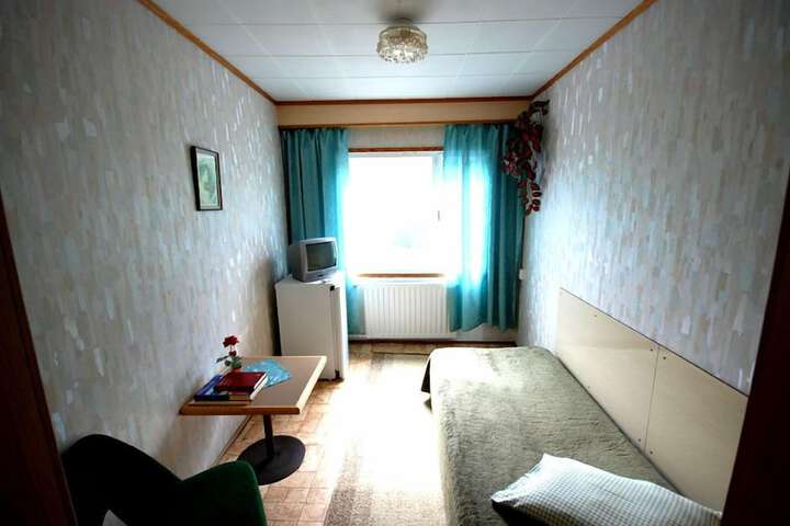 Room 20 of 28