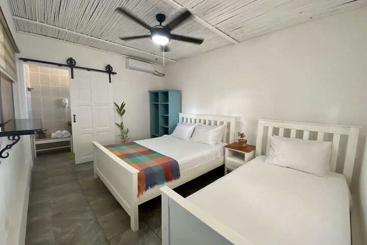 Room 5 of 20