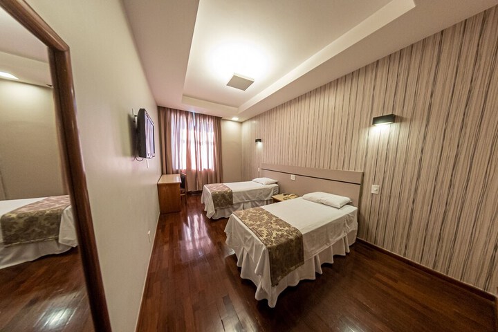 Room 7 of 47