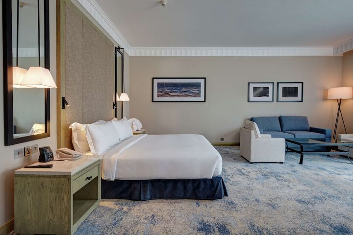 Room 43 of 119
