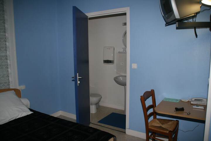 Room 12 of 31
