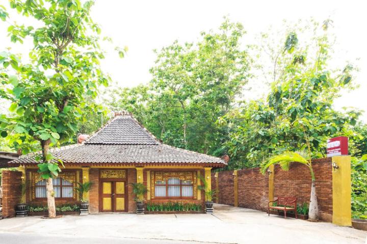 OYO 2372 Graha Dalem Kemuning Sedayu Syariah