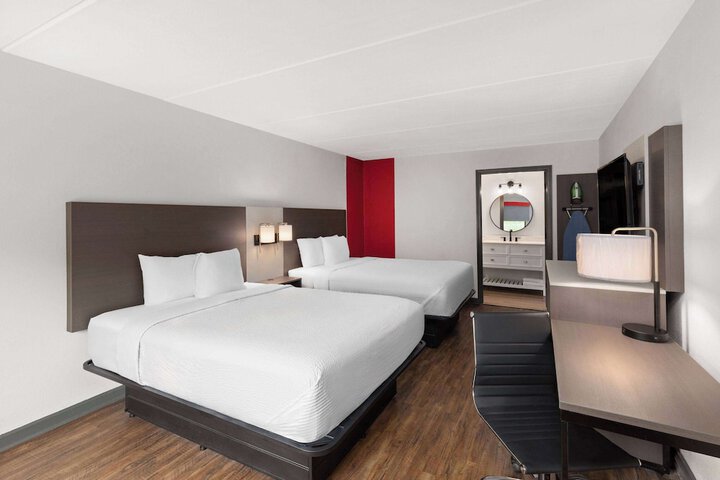 Room 5 of 30