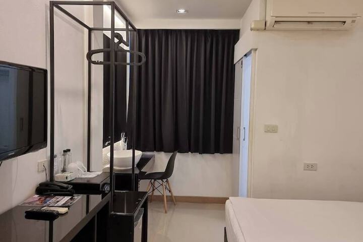 Room 18 of 44